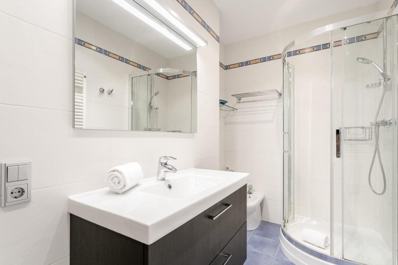 Fantastic 2 Bedroom 5 Minutes By Car From Plaza Catalunya Барселона Екстер'єр фото